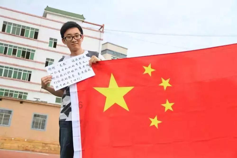 宇宙蜜蜂无敌版
